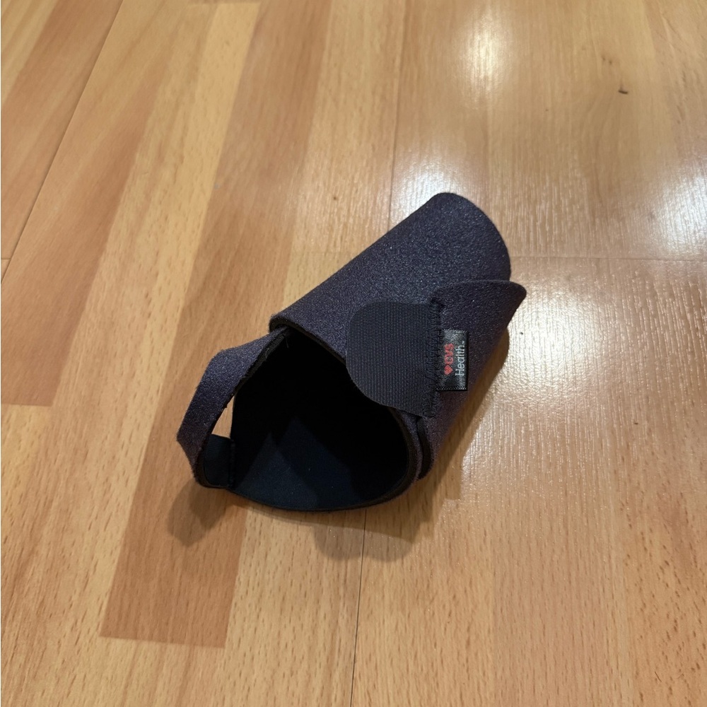 CVS wrist wrap